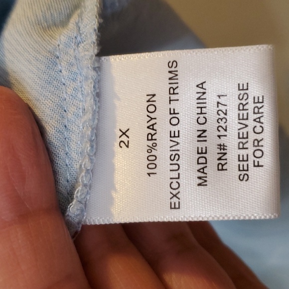 J for Justify Woman's Plus Button down shirt 2x - Picture 3 of 4